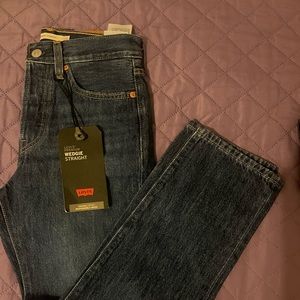 LEVI’S WEDGIE STRAIGHT JEANS